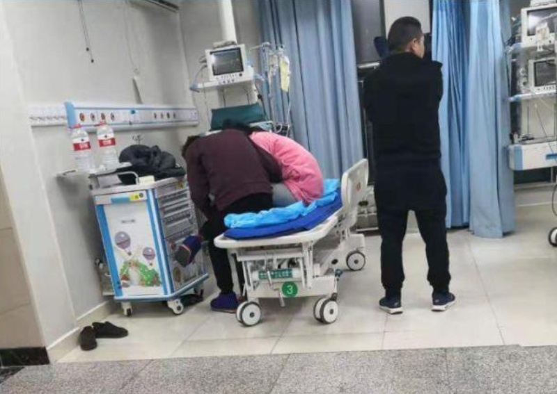 mẹ uống thuốc ngủ quá liều ảnh 1 me uong thuoc ngu qua lieu anh 1