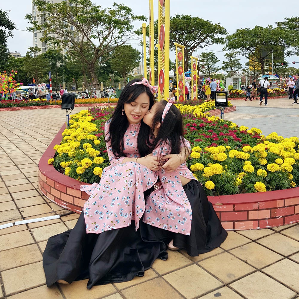 me don than vua hoc tien si vua nuoi con anh 3