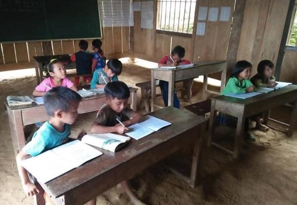 thay hieu truong viet thu xin gao nuoi hoc sinh anh 3