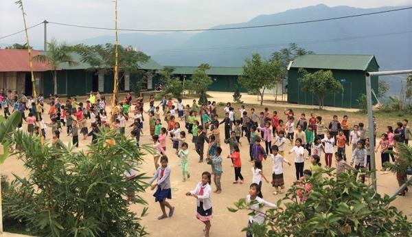 thay hieu truong viet thu xin gao nuoi hoc sinh anh 12