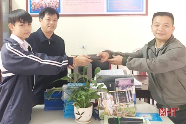 Nam sinh Ha Tinh nhat duoc vi anh 1