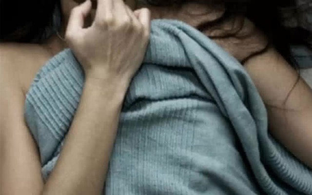 Quan he thay tro bat chinh va ket dang cho nguoi trong cuoc hinh anh