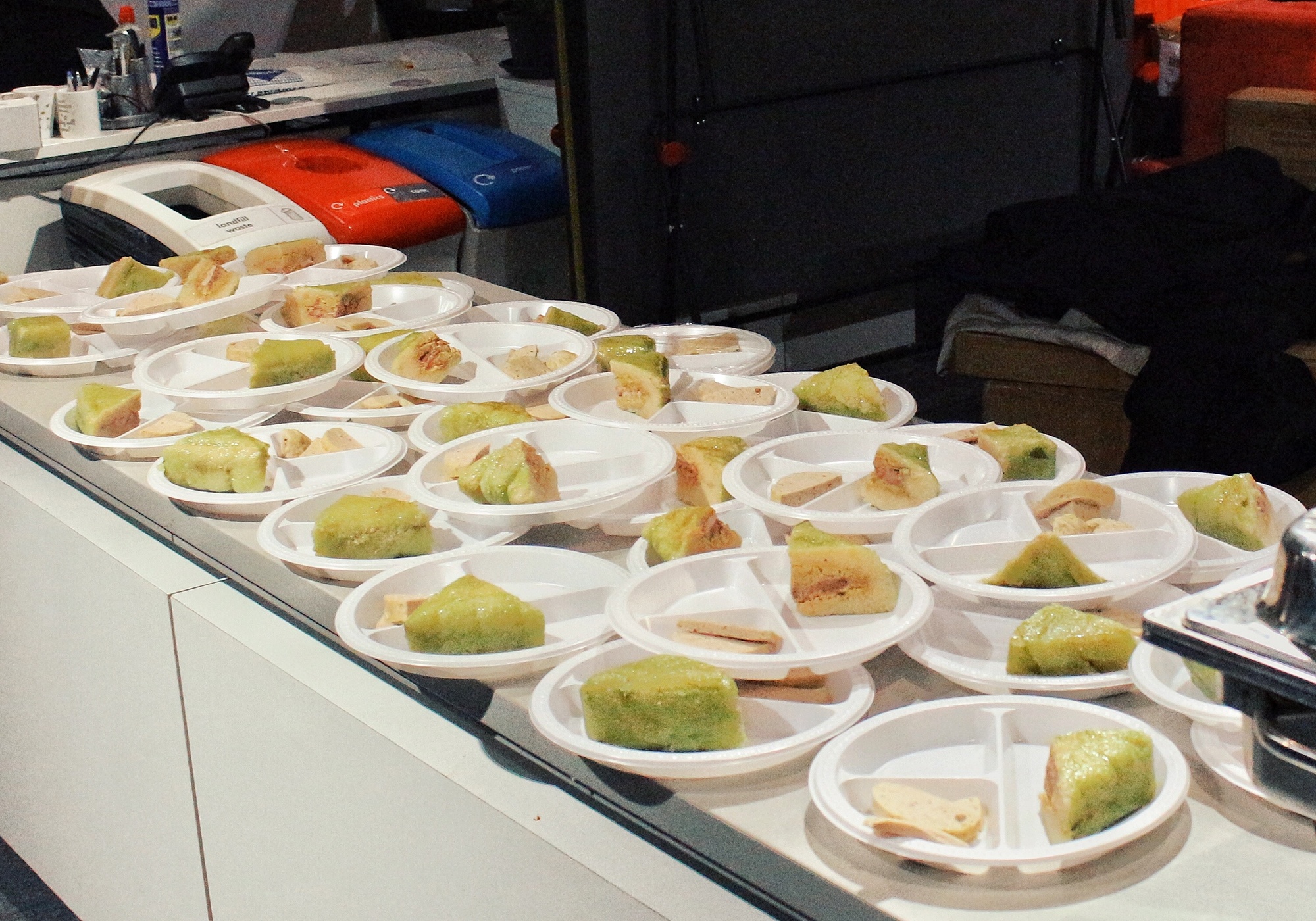 Du hoc sinh Viet tai Anh quay quan don Tet anh 5