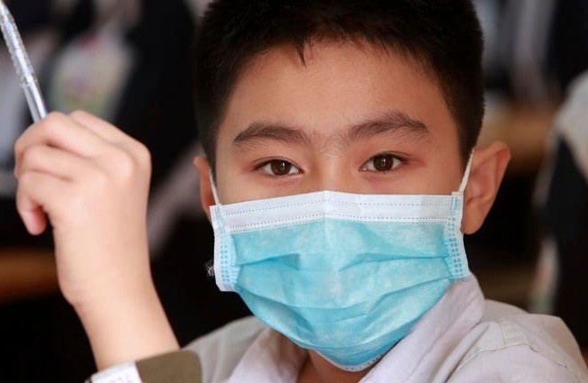 Singapore huy hoat dong tap the o truong, tranh virus corona lay lan hinh anh