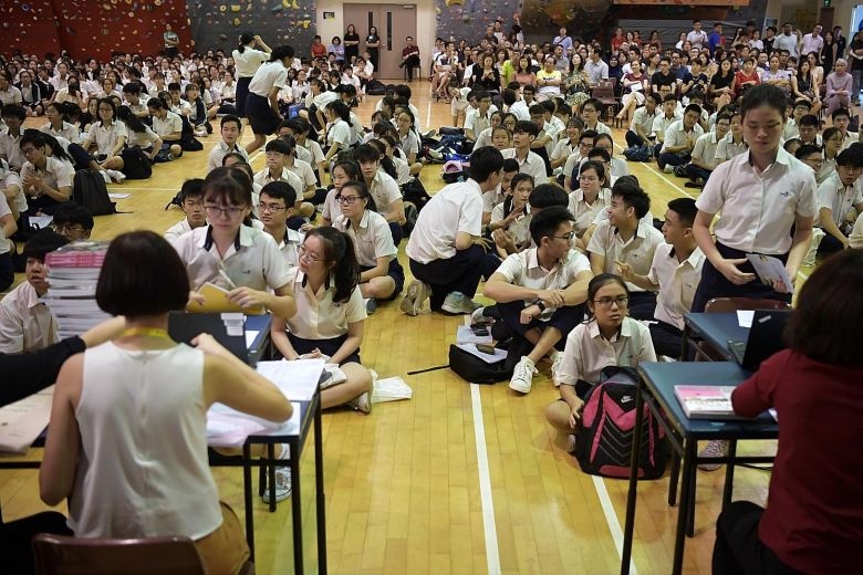 cong bo ket qua thi online trong dot dich virus corona anh 1