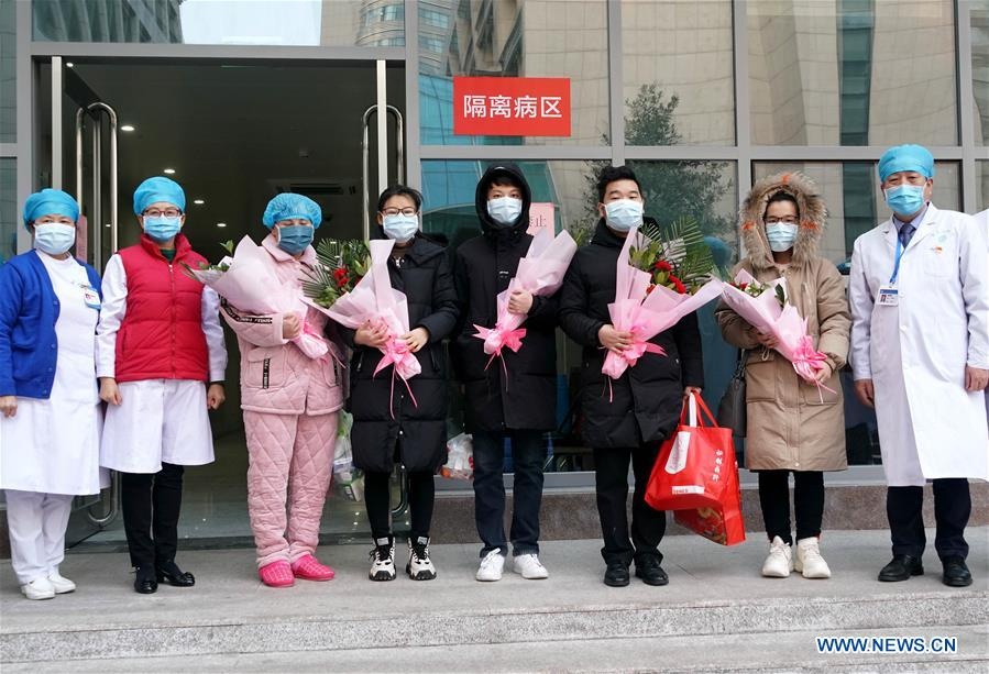 Bệnh nhân nhiễm virus corona xuất viện ảnh 6 Benh nhan nhiem virus corona xuat vien anh 6