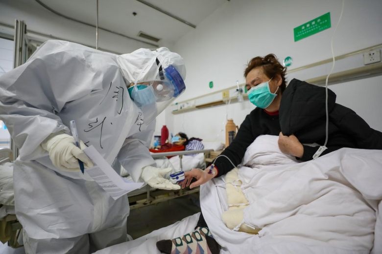 Huyết tương của người khỏi bệnh có thể điều trị virus ảnh 1 Huyet tuong cua nguoi khoi benh co the dieu tri virus anh 1