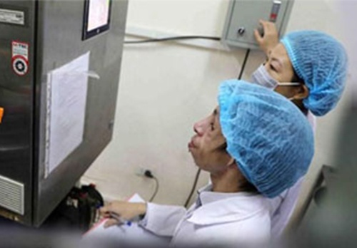 DH Bach khoa Ha Noi ung dung cong nghe 'giai cuu' 200 tan dua hau/ngay hinh anh