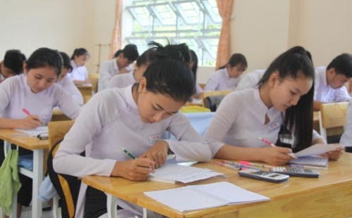 Nhieu tinh, thanh pho day hoc tren song truyen hinh hinh anh