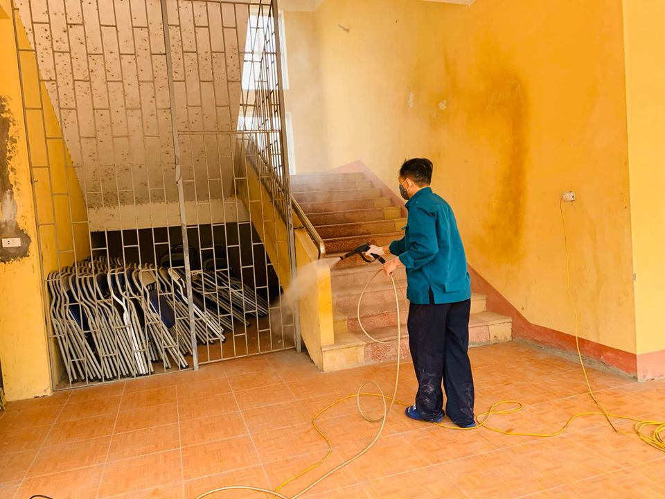Học sinh Vĩnh Phúc được đo thân nhiệt  ảnh 8 Hoc sinh Vinh Phuc duoc do than nhiet anh 8