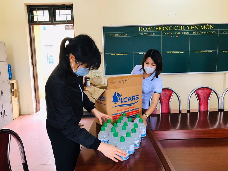 Học sinh Vĩnh Phúc được đo thân nhiệt  ảnh 9 Hoc sinh Vinh Phuc duoc do than nhiet anh 9