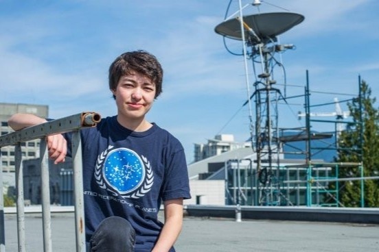 Nu sinh kham pha ra 17 ngoai hanh tinh moi hinh anh