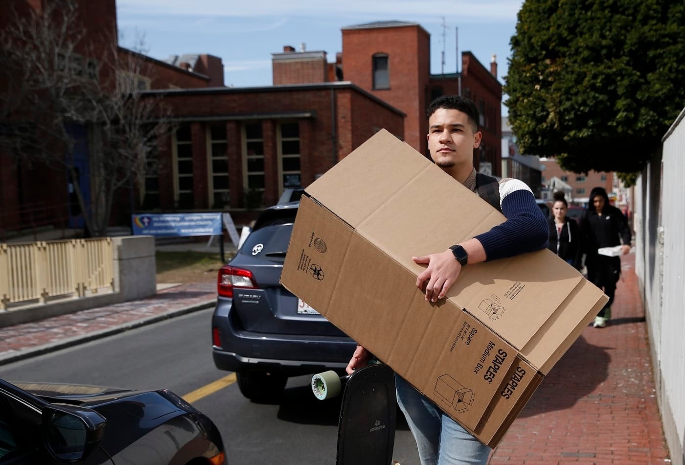 Harvard, MIT cho sinh vien nghi hoc, don khoi ky tuc xa tranh dich hinh anh