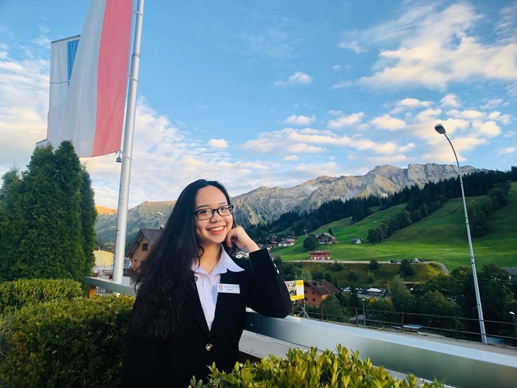 Du hoc sinh cach ly anh 1