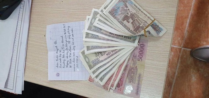 Giao vien ung ho nua tan gao anh 2