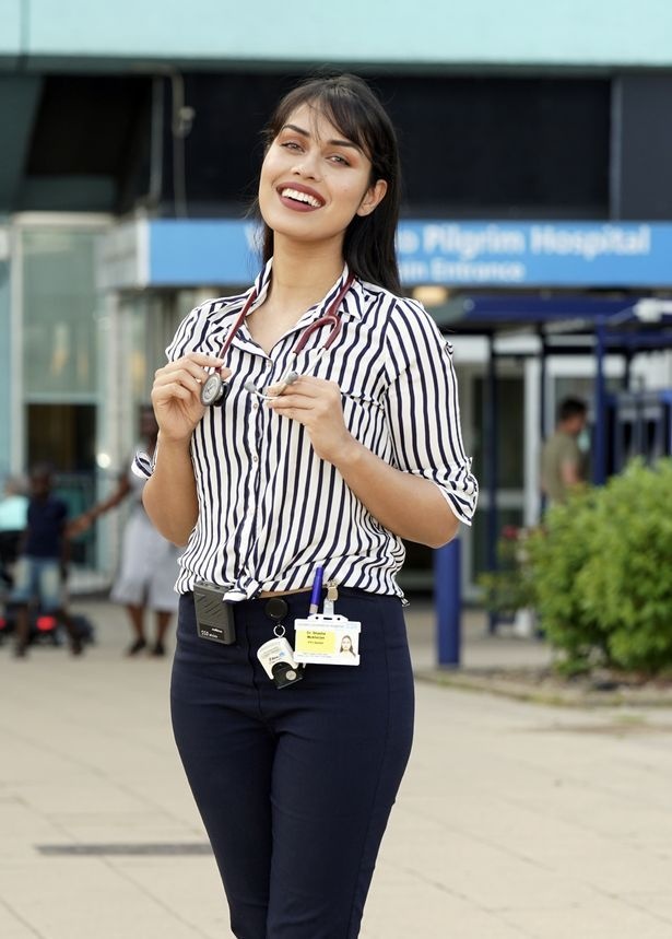Hoa hậu Anh 2019 ảnh 1 Hoa hau Anh 2019 anh 1