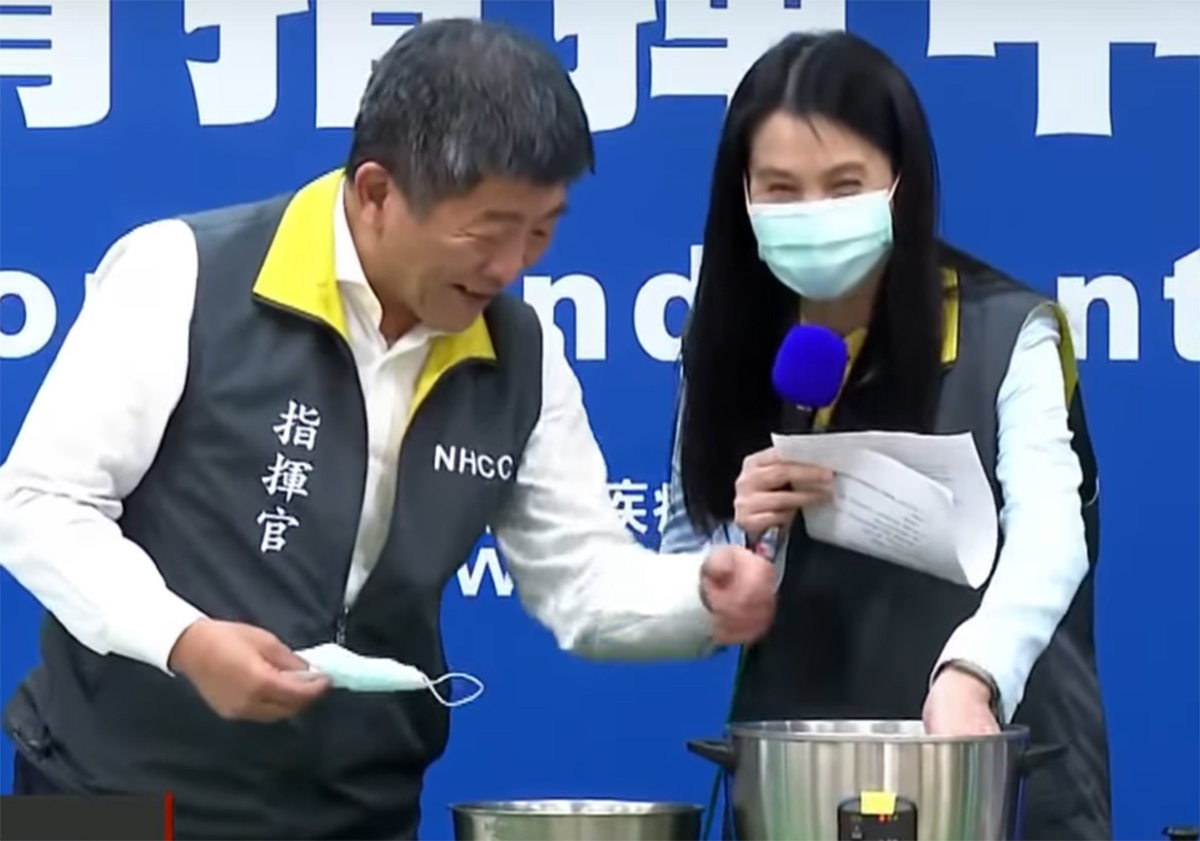 Dung noi com dien khu khuan khau trang da su dung hinh anh