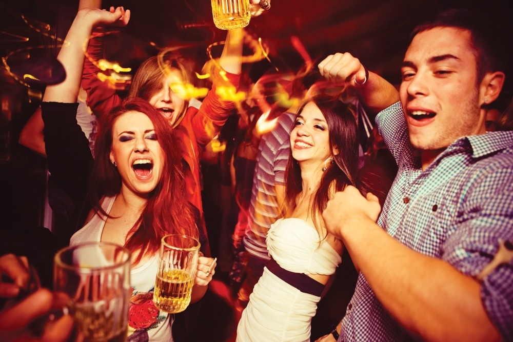 sinh vien tiec tung trong dich Covid-19 anh 1