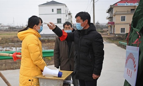 Du hoc sinh sieu lay nhiem anh 1