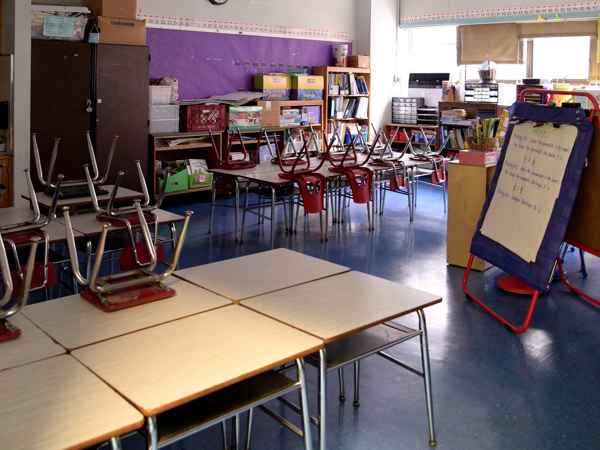 63 nhan vien tu vong vi Covid-19 anh 1