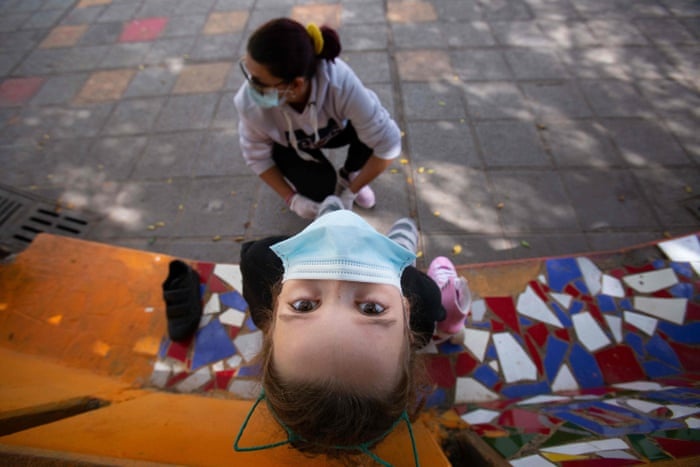 hoc sinh quay lai truong anh 7