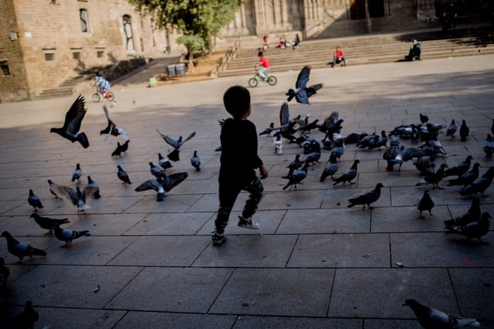 hoc sinh quay lai truong anh 6