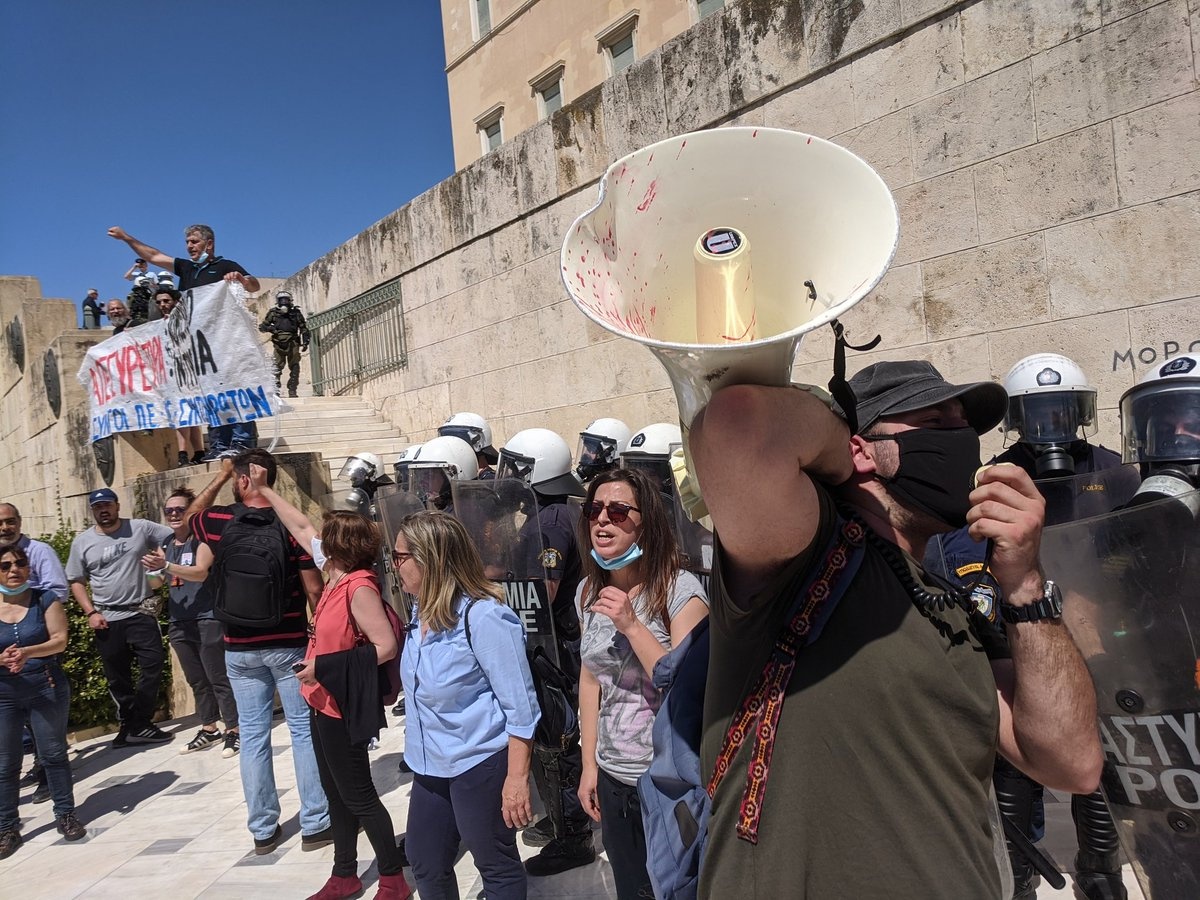 Hy Lap bieu tinh phan doi livestream lop hoc anh 2