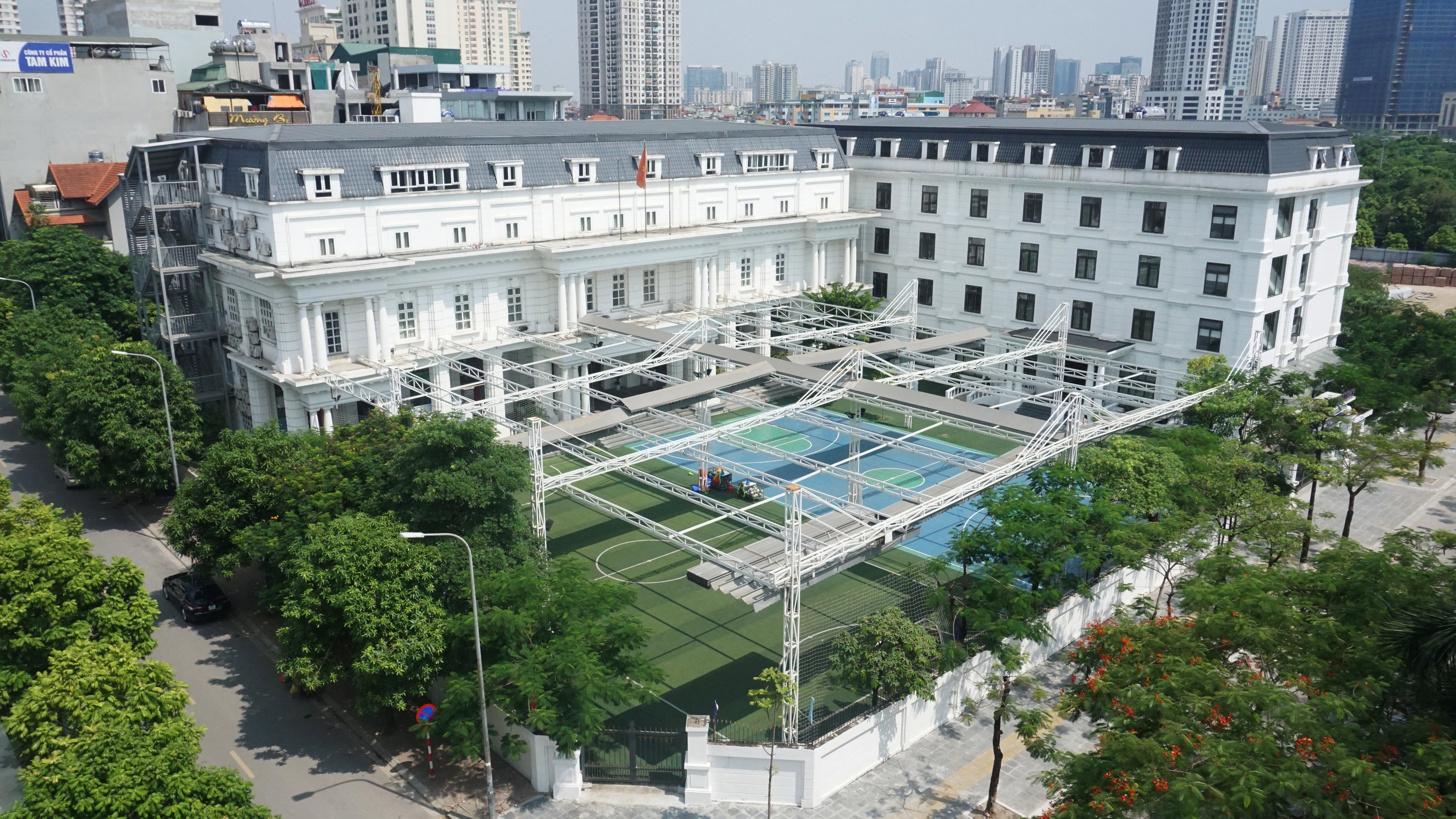 Hoc phi 5 truong tu thuc anh 5