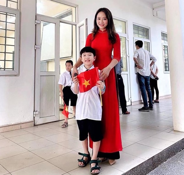 Cô giáo nổi tiếng ảnh 1 Co giao noi tieng anh 1