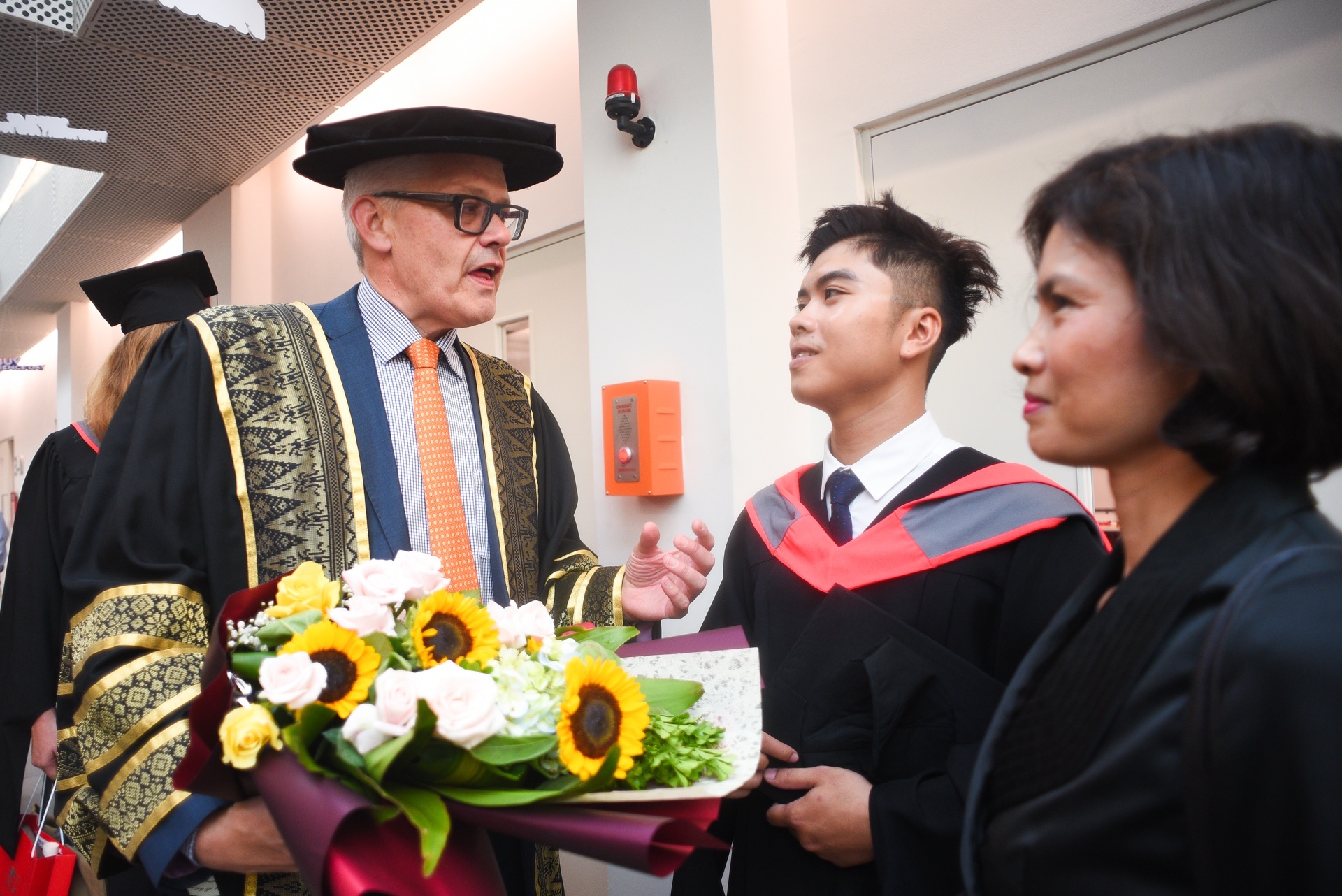 dai hoc co hoc phi hang tram trieu dong o Viet Nam anh 7