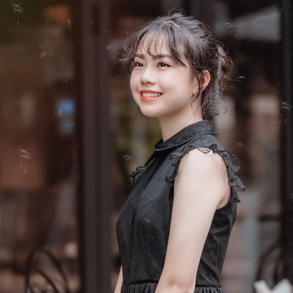 Nhan sac,  nu giang vien,  Kinh te quoc dan anh 4