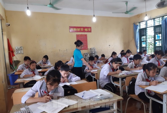 Ha Noi de xuat bo sung 224 bien che xet dac cach giao vien hop dong hinh anh