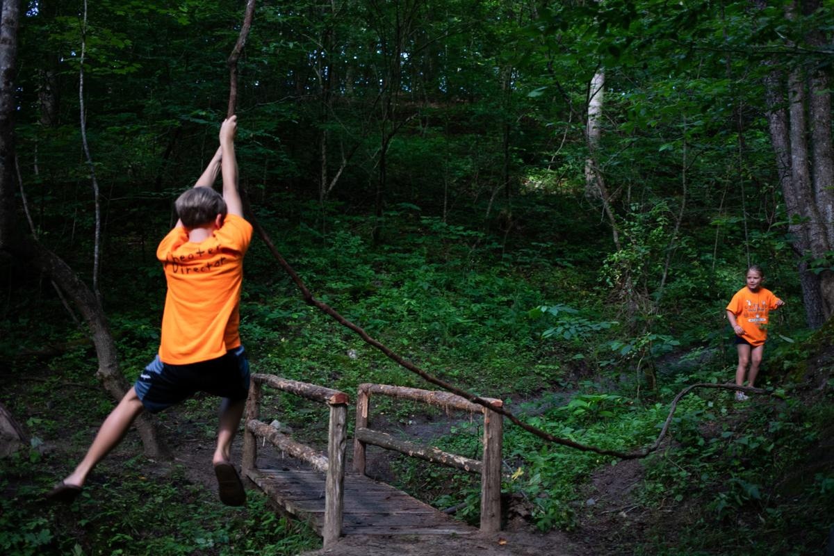 lop hoc trong rung cho tre em anh 5