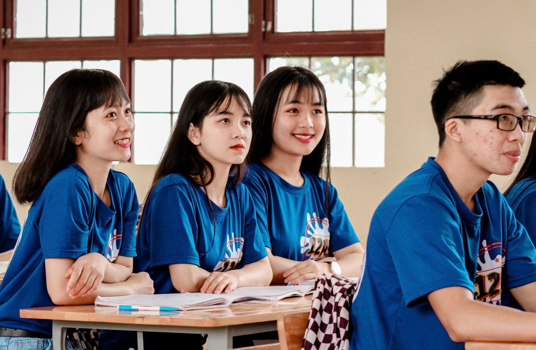 Nhieu truong xet tuyen hoc ba anh 3