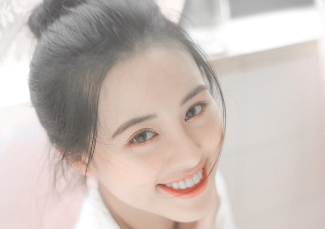 Nu sinh truong canh sat hai lan thi hoa hau, tot nghiep loai gioi hinh anh