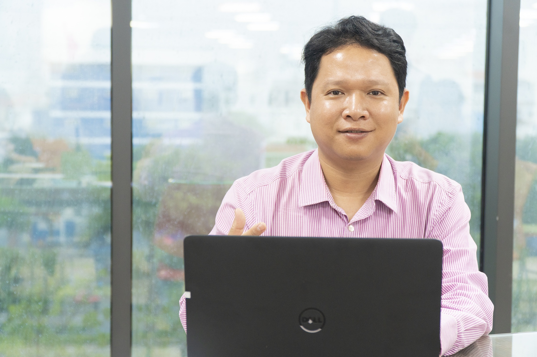 Giang vien UEF chia se bi quyet on tap va lam bai thi Tieng Anh hinh anh