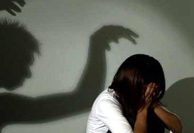 Se dua ra khoi nganh thay giao dam o hoc sinh lop 2 hinh anh