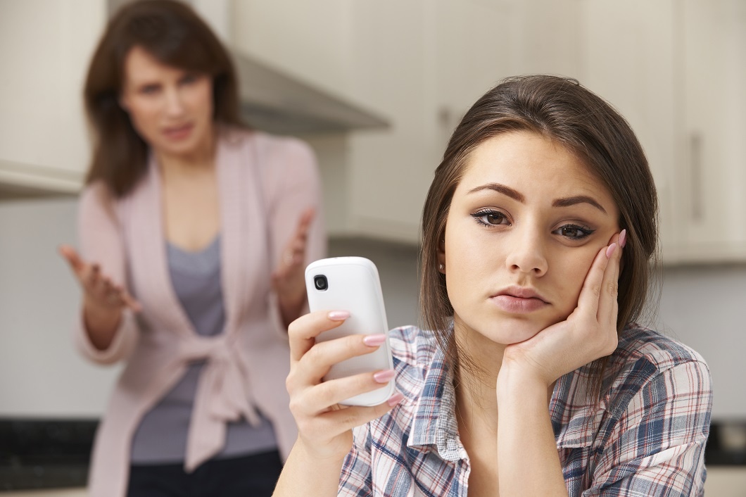 nói chuyện với con về 'sexting' ảnh 2 noi chuyen voi con ve 'sexting' anh 2