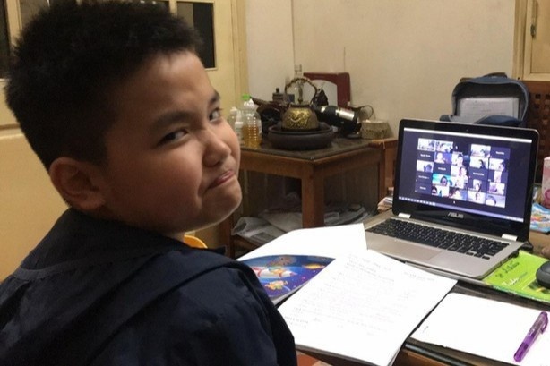 On thi nuoc rut vao THCS - khi bo me khong lam duoc toan lop 5 hinh anh