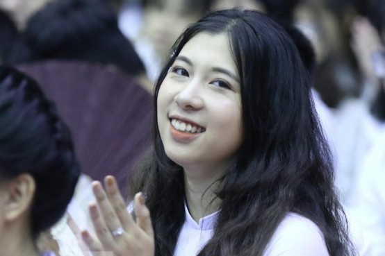 Tang manh chi tieu tuyen sinh su pham hinh anh