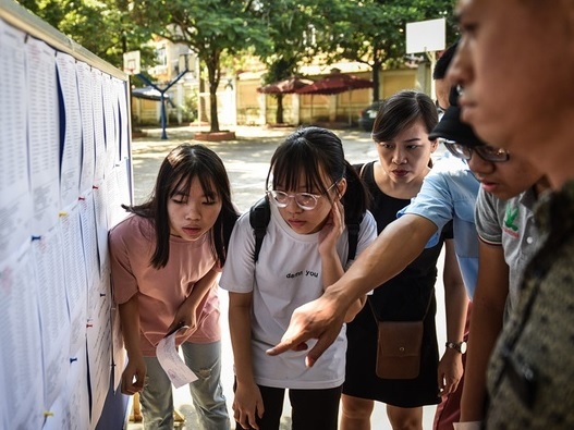 Xac minh viec truong bi to khong cho hoc sinh thi lop 10 vi hoc kem hinh anh