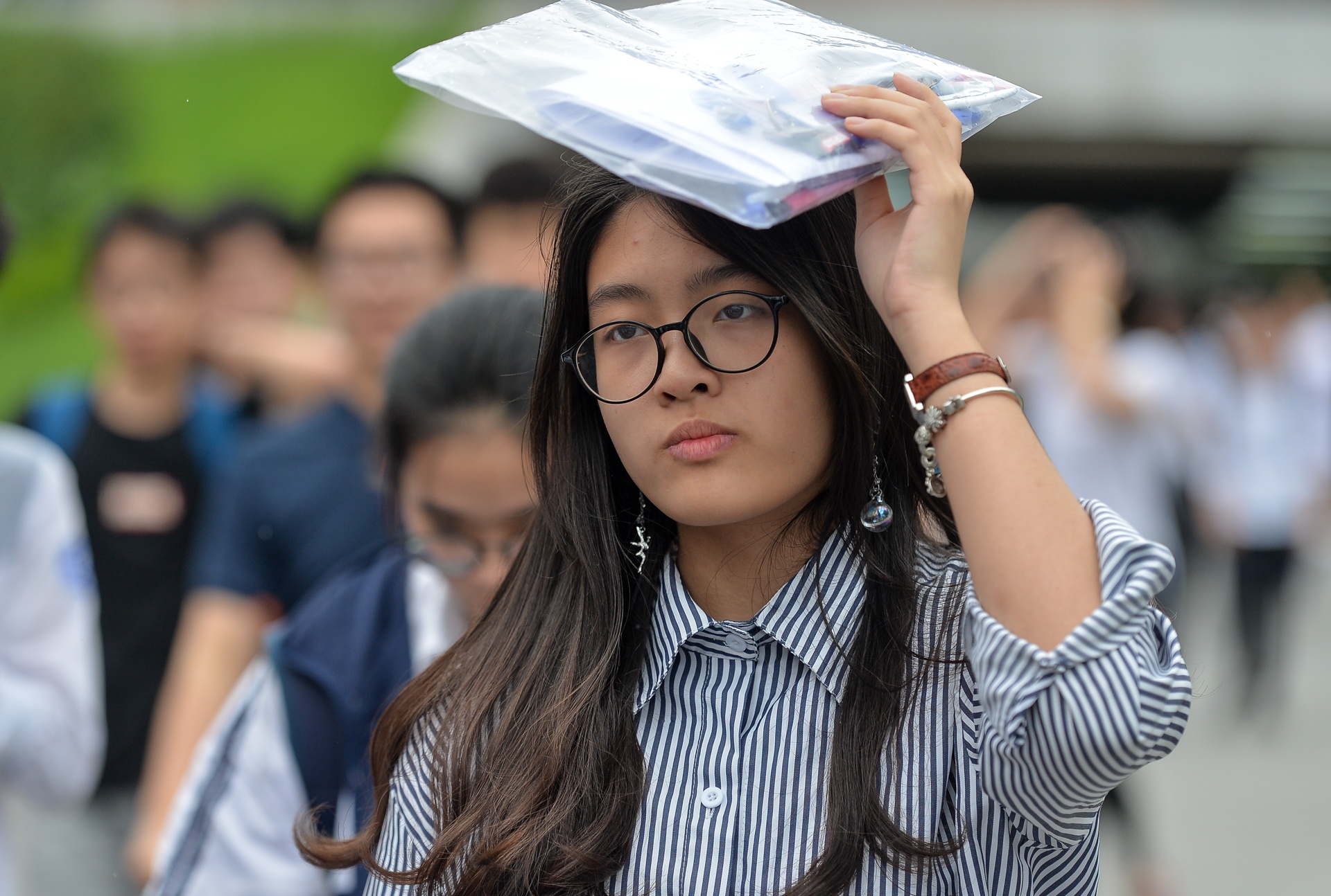 đề thi so sánh thơ với 'nhan sắc', 'đức hạnh' con gái ảnh 2 de thi so sanh tho voi 'nhan sac', 'duc hanh' con gai anh 2