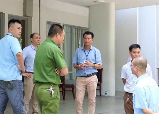 lot de kiem tra anh 1