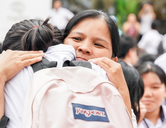 Mot tuan thi 3 truong chuyen, thi sinh met moi, phu huynh xot xa hinh anh