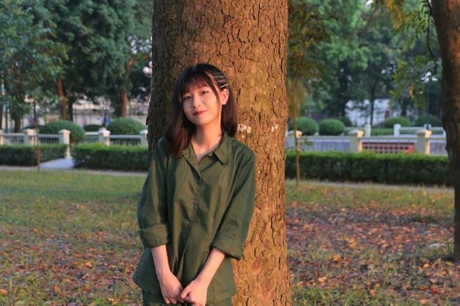 'trai xinh gai dep' truong kinh te trong mau ao quan su anh 8