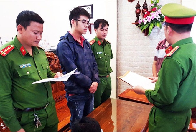 Hieu truong tu phong 25 tuoi anh 1