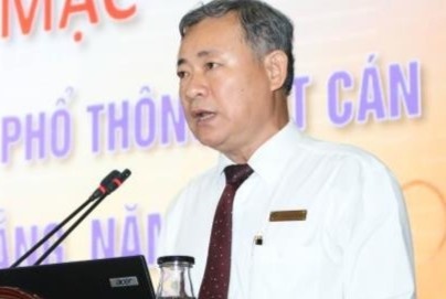 Hoan le tot nghiep vi dich, hieu truong gui thu xin loi sinh vien hinh anh