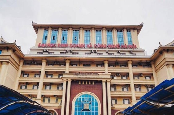 DH Kinh doanh va Cong nghe Ha Noi buoc thoi hoc hon 3.400 sinh vien hinh anh
