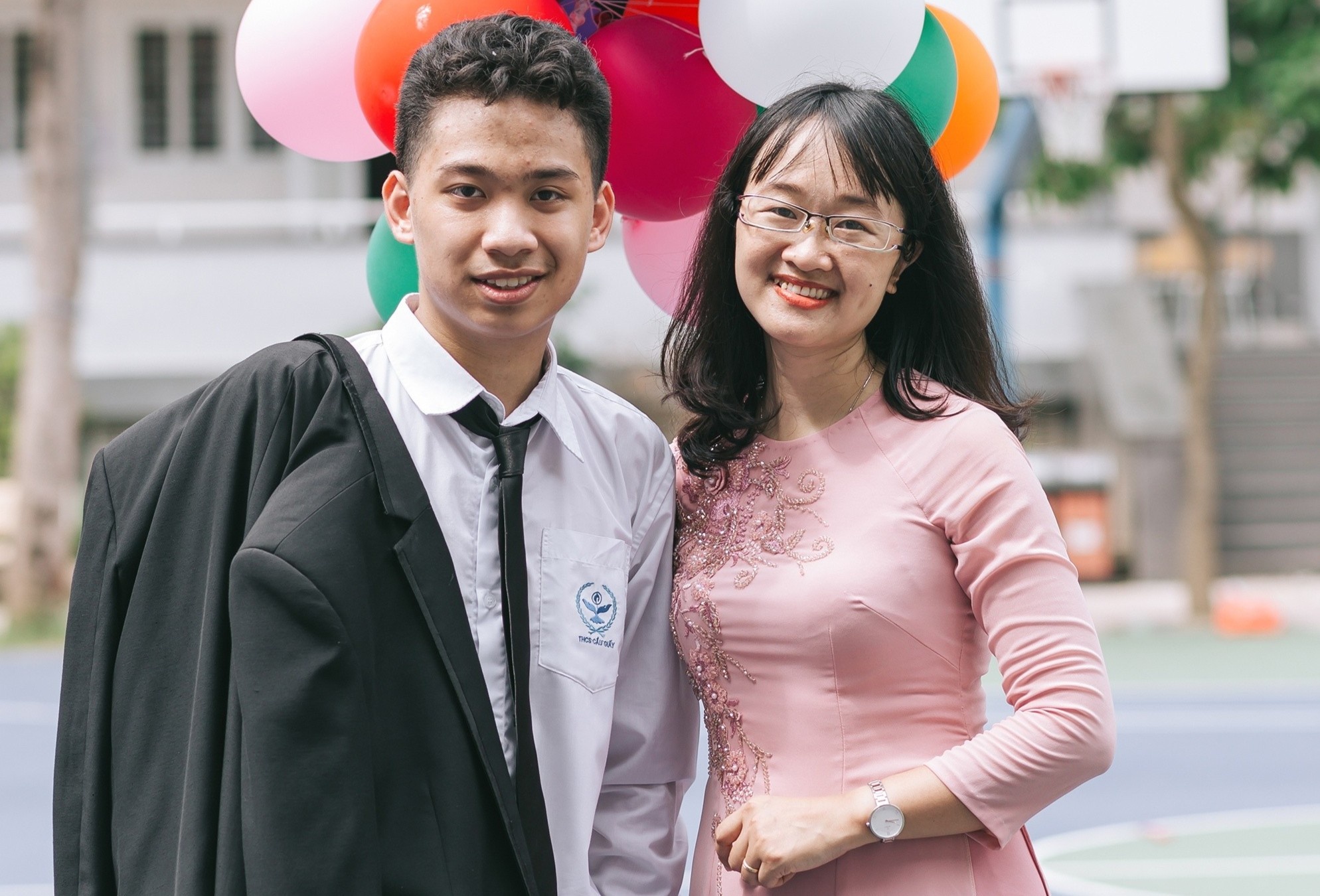 10X do 6 lop chuyen, la thu khoa va a khoa hinh anh