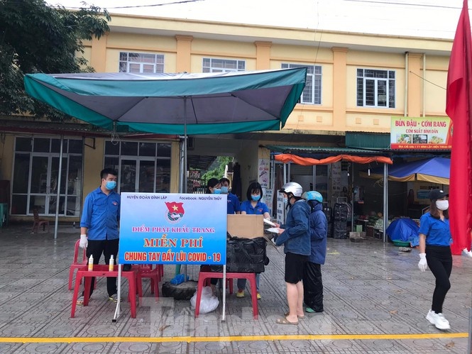 Mot diem thi tot nghiep THPT o Lang Son phai lui thoi gian anh 1